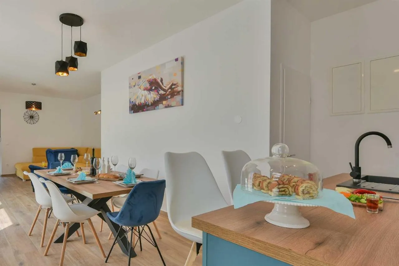 Beautiful Villa Silente With Pool, Whirpool And Sa Sukosan 0*,  Croatia